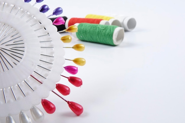 haftowane tkaniny i narzędzia